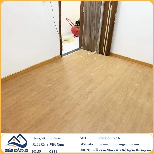 Sàn Gỗ Công Nghiệp Robina O134 8mm Bản Lớn