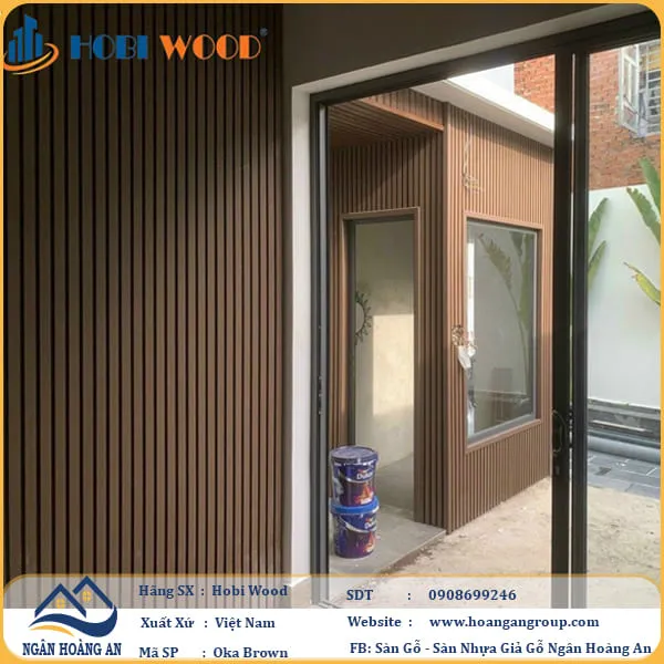Tấm Ốp Lam Sóng Ngoài Trời Hobi Wood SO218W28 Oka Brown 3m