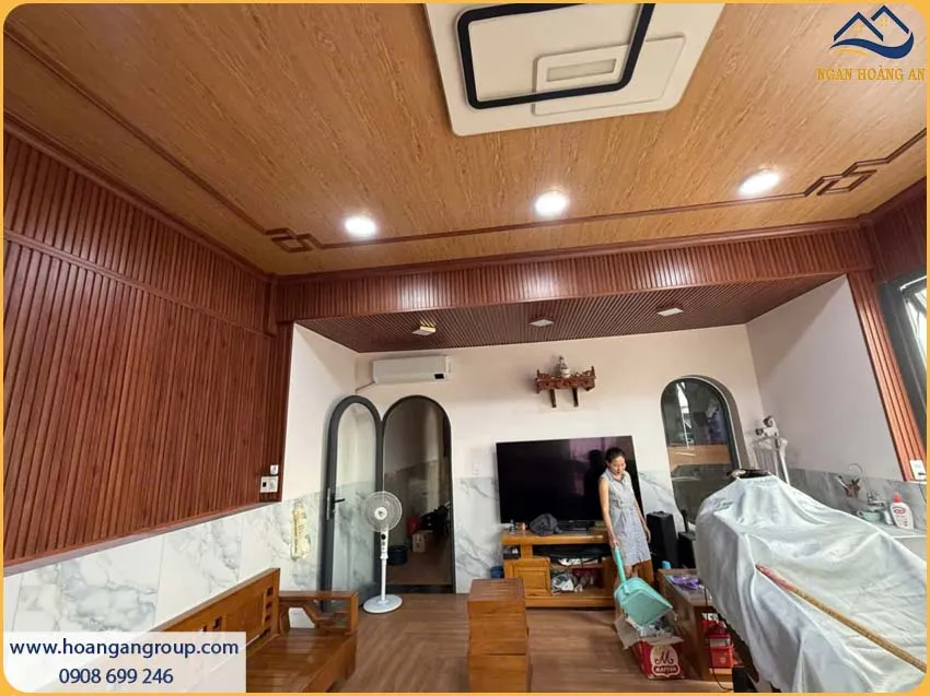 Tấm Nhựa Ốp Trần Lam Sóng Giả Gỗ Galawood L4S-907