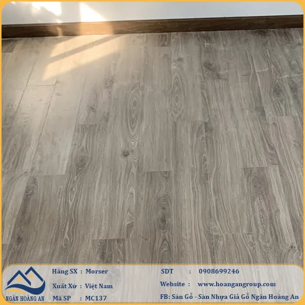 Sàn Gỗ Công Nghiệp Morser Cốt Xanh 8mm MC137