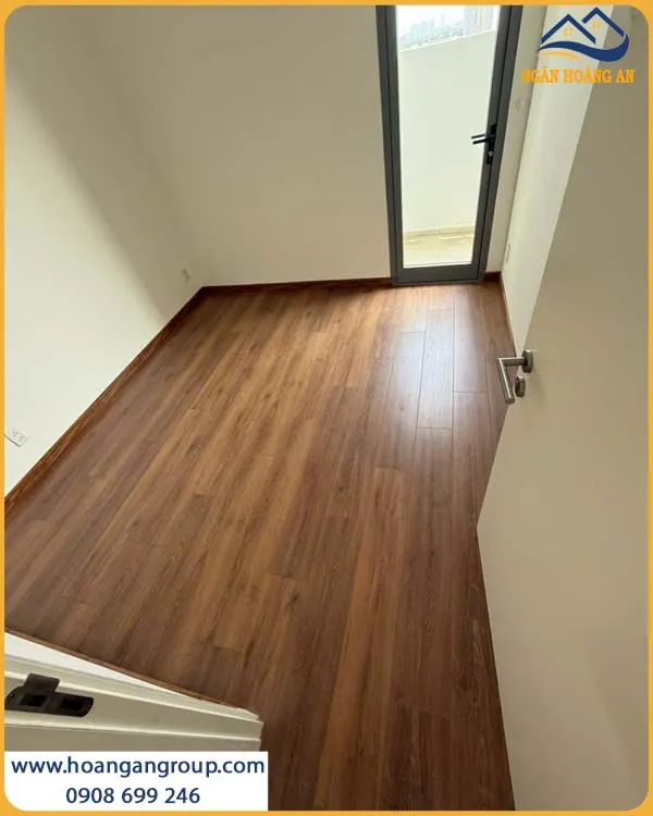 Sàn Gỗ Công Nghiệp Camsan Hèm V 705 8mm