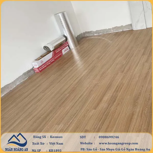 Sàn Gỗ Công Nghiệp KosMos Dày 12mm KB1895