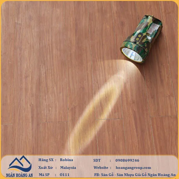 Sàn Gỗ Công Nghiệp Robina O111 8mm Bản Nhỏ