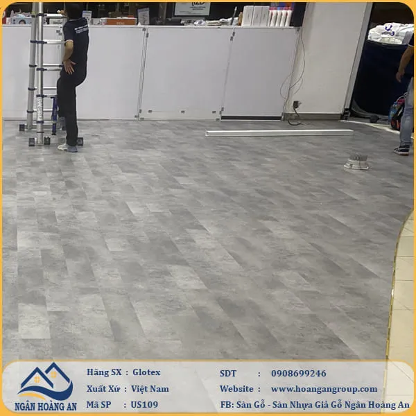 Sàn Nhựa Hèm Khóa Giả Bê Tông Glotex Có Đế Cao Su US109
