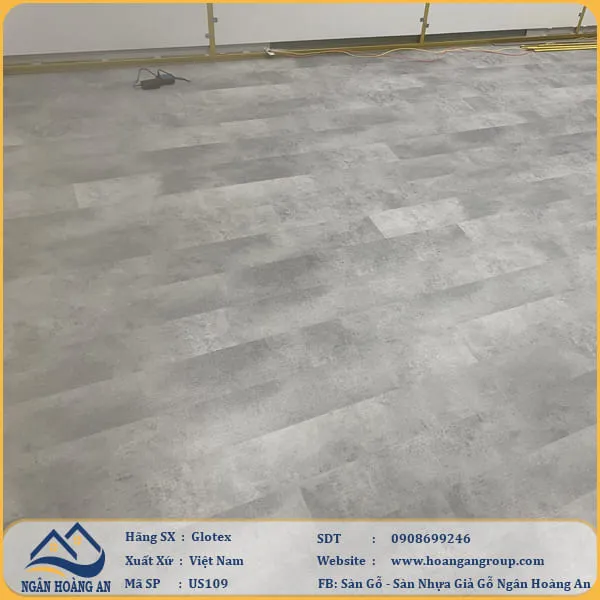 Sàn Nhựa Hèm Khóa Giả Bê Tông Glotex Có Đế Cao Su US109