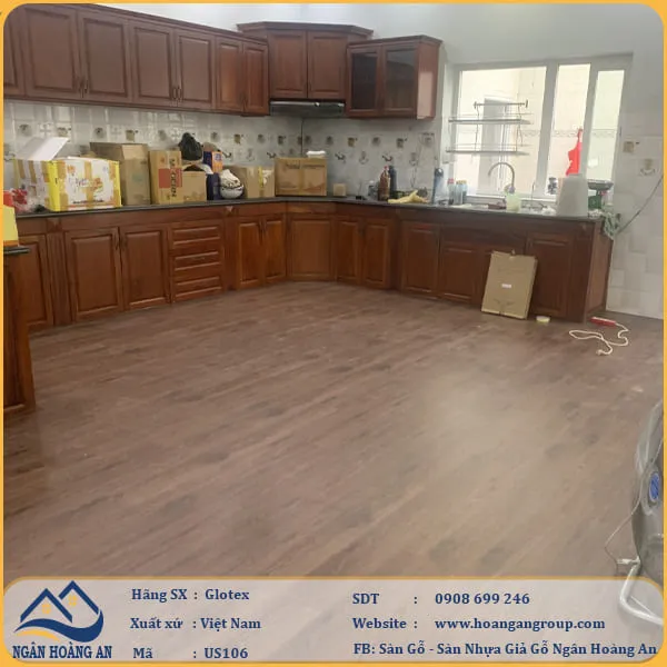 Sàn Nhựa Giả Gỗ Hèm Khóa Glotex Có Đế Cao Su US106