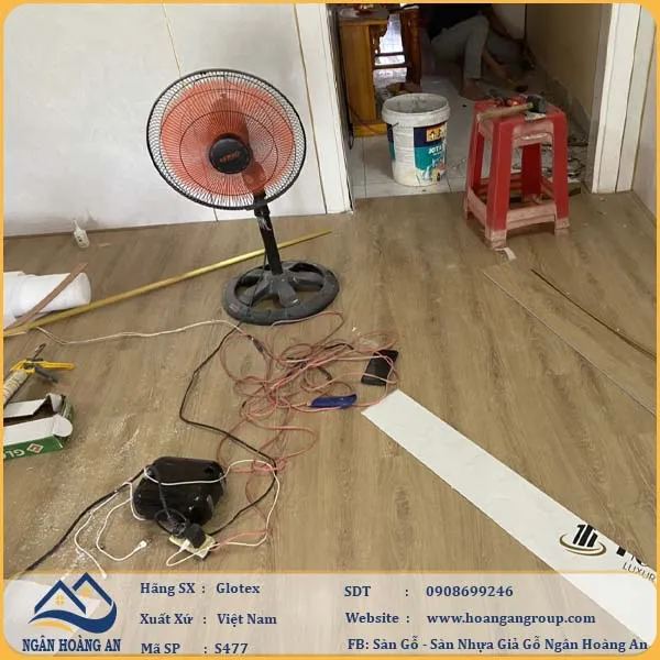 Sàn Nhựa Giả Gỗ Hèm Khóa  4mm Glotex 477