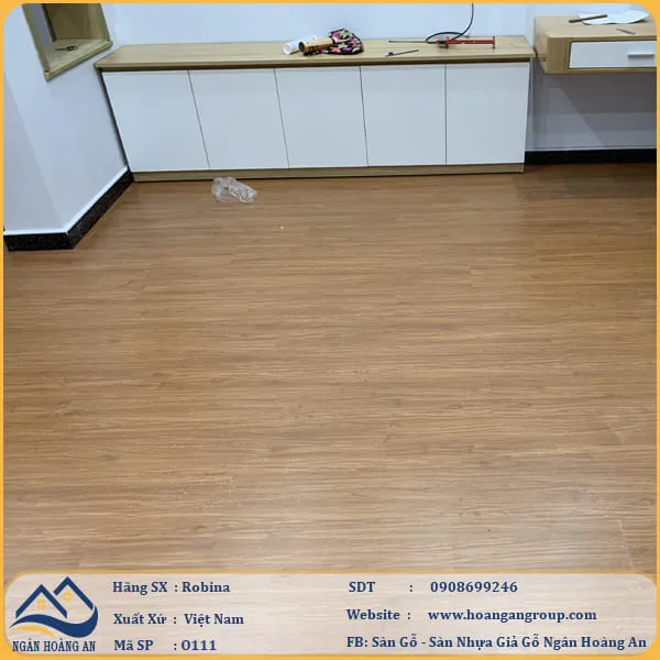 Sàn Gỗ Công Nghiệp Robina O111 8mm Bản Lớn