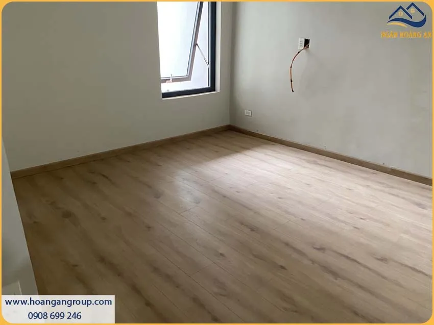 Thi Công Sàn Gỗ Công Nghiệp Binyl Đức Không Bị Công Vênh Hay Co Ngót