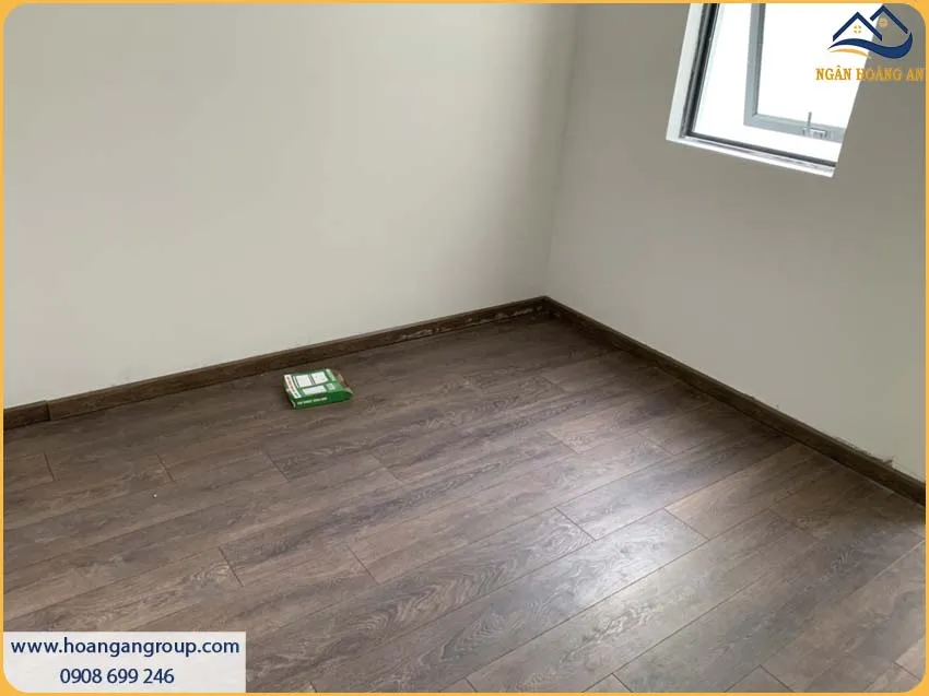 Sàn Phòng Khách Được Thi Công Tỉ Mỉ Bởi Sàn Gỗ Công Nghiệp Binyl