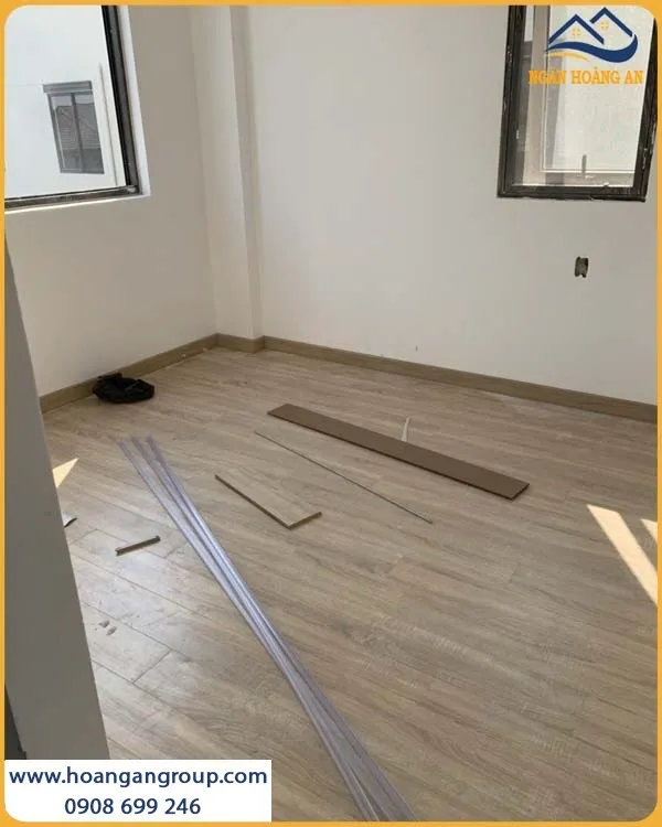 Thi Công Sàn Gỗ Công Nghiệp Tạo Điểm Nhấn Cho Phòng Ngủ