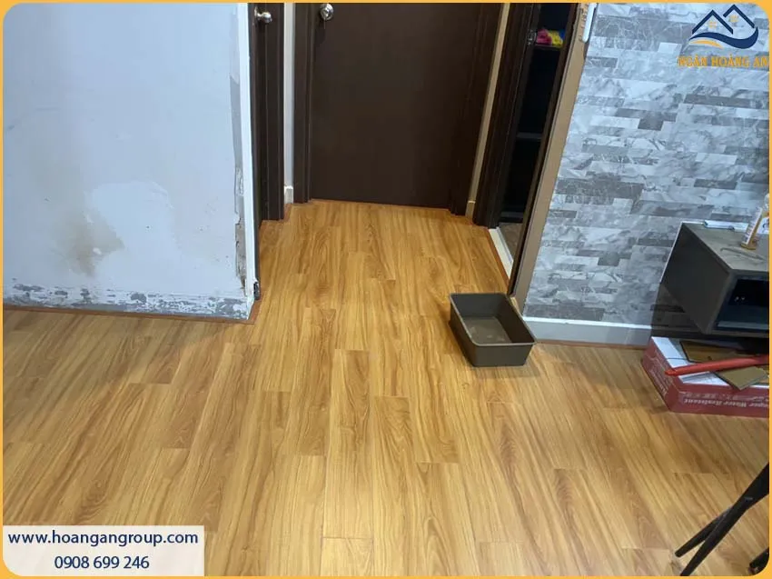 Phòng Khách Được Thi Công Sàn Gỗ Kosmos Đẹp Và Thu Hút
