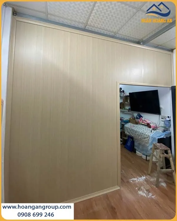 Căn Hộ Thi Công Vách Ngăn Hai Mặt Bền Bỉ, Không Bị Phai Màu