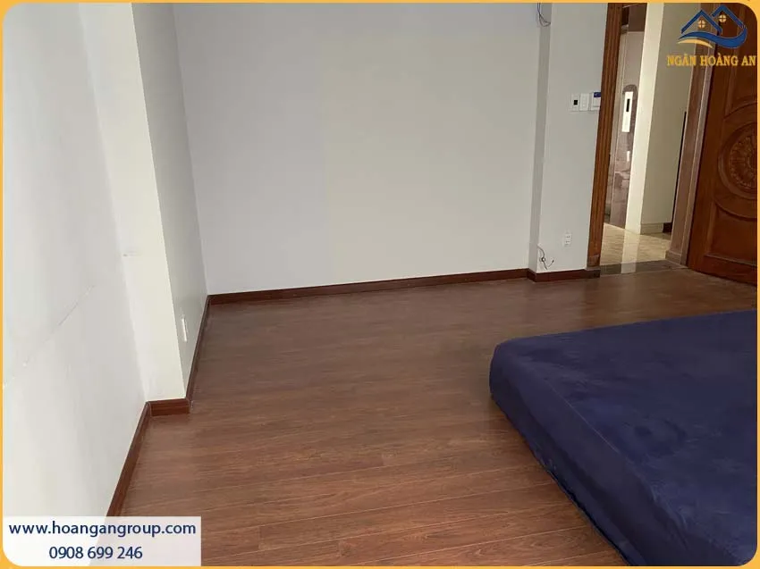 Thi Công Sàn Gỗ Công Nghiệp Binyl Đức Không Bị Công Vênh Hay Co Ngót