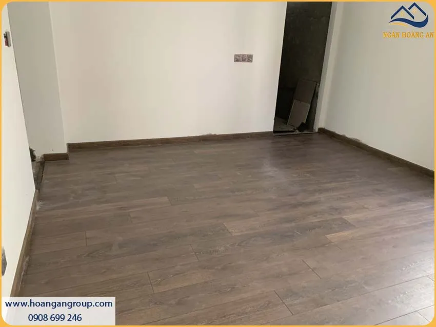Sàn Nhà Được Lắp Đặt Bởi Sàn Gỗ Công Nghiệp Binyl Độc Đáo