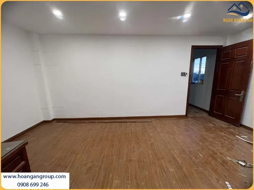 Phòng Khách Được Thi Công Sàn Gỗ Kosmos Đẹp Và Sang Trọng