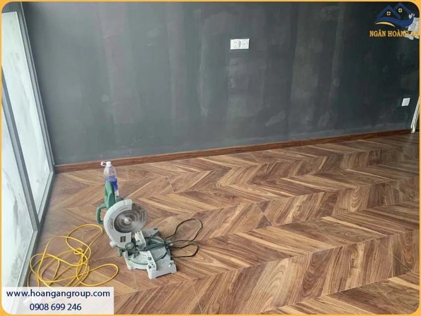 Thi Công Sàn Gỗ Vân Xương Cá Morser Tạo Nên Sự Sang Trọng