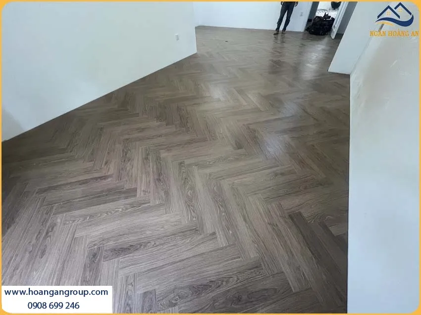 Sàn Nhà Được Lắp Đặt Bởi Sàn Gỗ Xương Cá Malaysia Độc Đáo