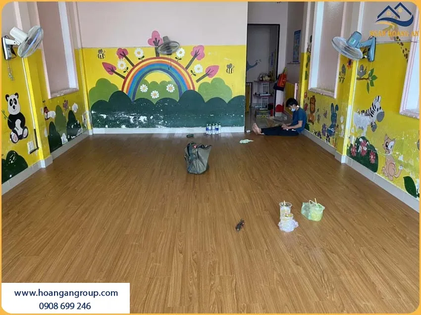 Sàn Nhà Được Lót Sàn Nhựa Giả Gỗ An Toàn Sức Khỏe Sàn Nhà Được Lót Sàn Nhựa Giả Gỗ An Toàn Sức Khỏe