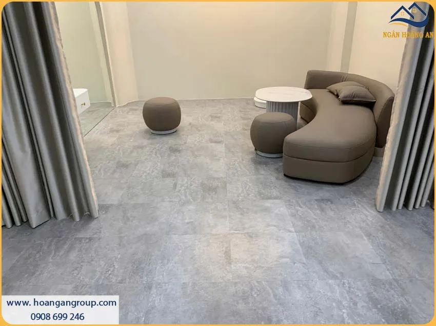 Phòng Thử Đồ Trở Nên Tinh Tế Nhờ Sàn Nhựa THFLoor Phòng Thử Đồ Trở Nên Tinh Tế Nhờ Sàn Nhựa THFLoor