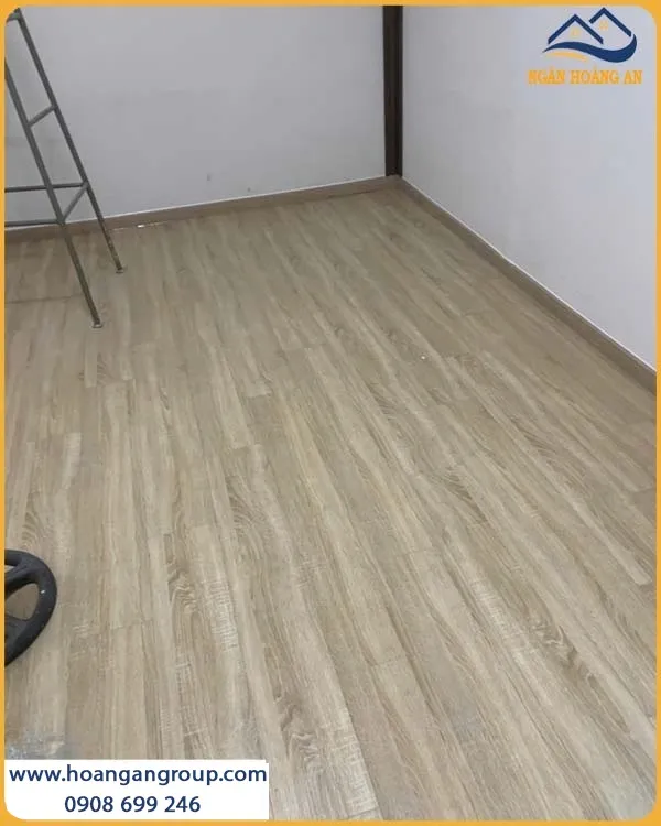 Công Trình Lát Sàn Gỗ Công Nghiệp Đẹp Tại Nhà Ở