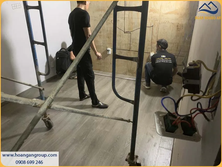 Ngân Hoàng An – Đơn Vị Lắp Đặt Sàn Gỗ Công Nghiệp Kosmos Hàng Đầu TPHCM Ngân Hoàng An – Đơn Vị Lắp Đặt Sàn Gỗ Công Nghiệp Kosmos Hàng Đầu TPHCM