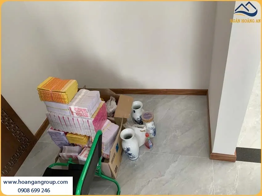 Chân Tường Được Bảo Vệ Bởi Len Nhựa PVC Độc Đáo Chân Tường Được Bảo Vệ Bởi Len Nhựa PVC Độc Đáo