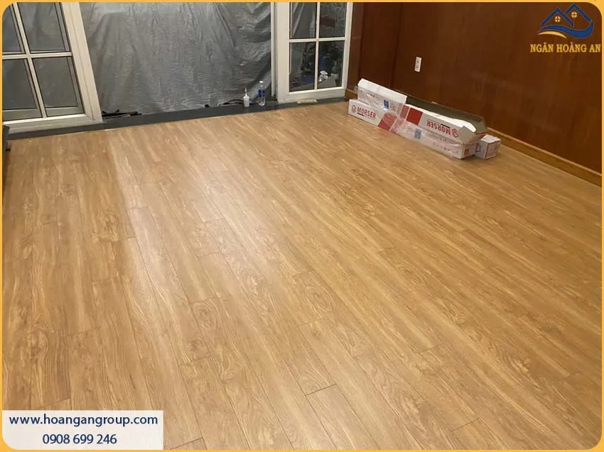 Lắp Đặt Sàn Gỗ Công Nghiệp Cho Nhà Ở Điểm Nhấn Cho Không Gian