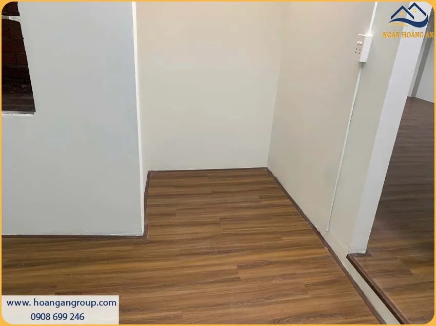Sàn Nhà Ở Sang Trọng Hơn Khi Lót Sàn Nhựa Hèm Khóa THFLoor HS8017 Sàn Nhà Ở Sang Trọng Hơn Khi Lót Sàn Nhựa Hèm Khóa THFLoor HS8017
