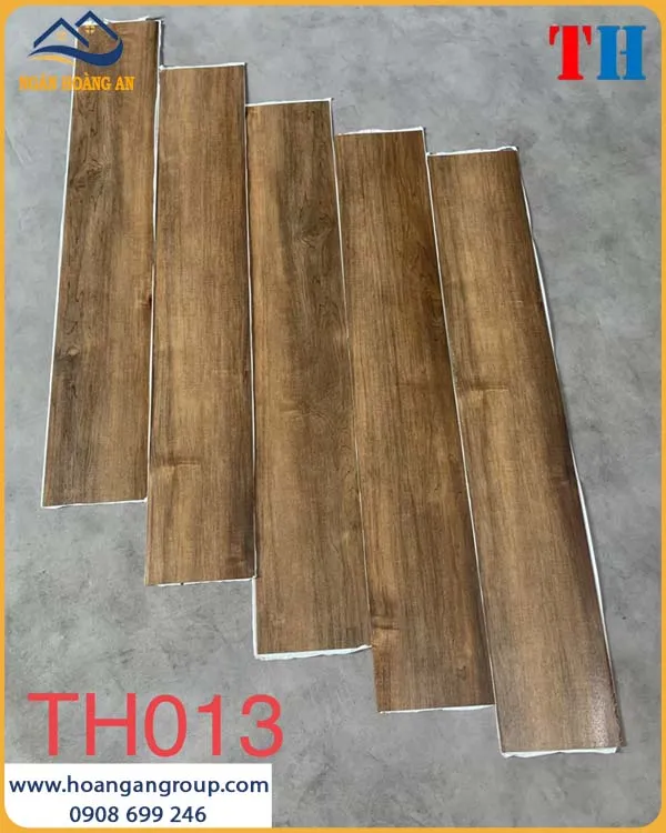 Sàn Nhựa Giả Gỗ Có Keo Sẵn THFLoor TH013 Dày 2mm
