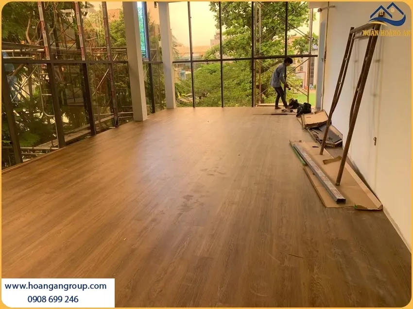 Ngân Hoàng An – Đơn Vị Lắp Đặt Sàn Nhựa Hèm Khóa Giả Gỗ Hàng Đầu TPHCM