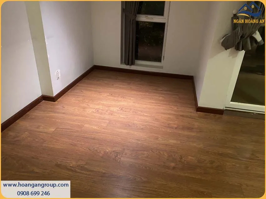 Khách Hàng Rất Tin Dùng Sàn Gỗ Công Nghiệp Binyl Cốt Trắng 12mm