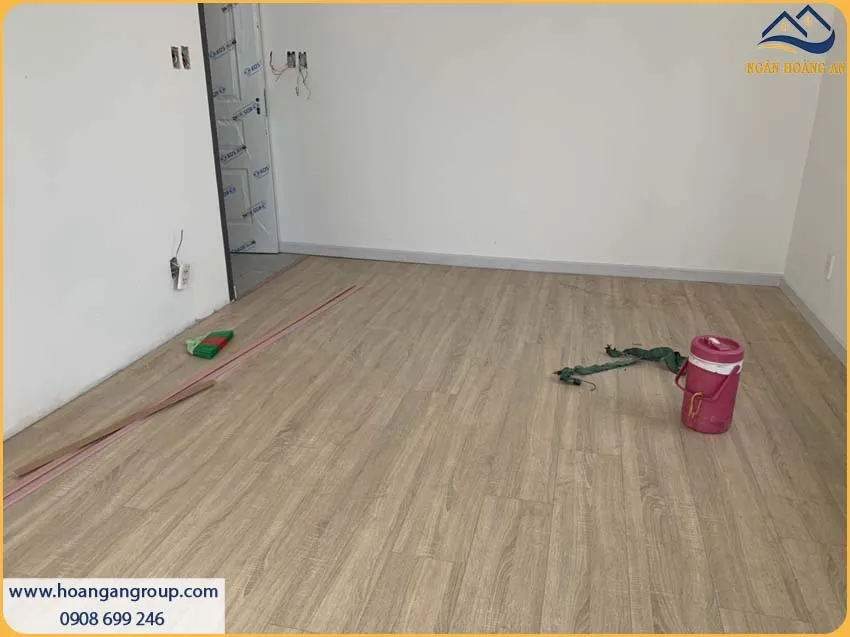 Sàn Gỗ Công Nghiệp Kosmos Có Khả Năng Chống Trơn Trượt, Chống Ẩm Móc Sàn Gỗ Công Nghiệp Kosmos Có Khả Năng Chống Trơn Trượt, Chống Ẩm Móc