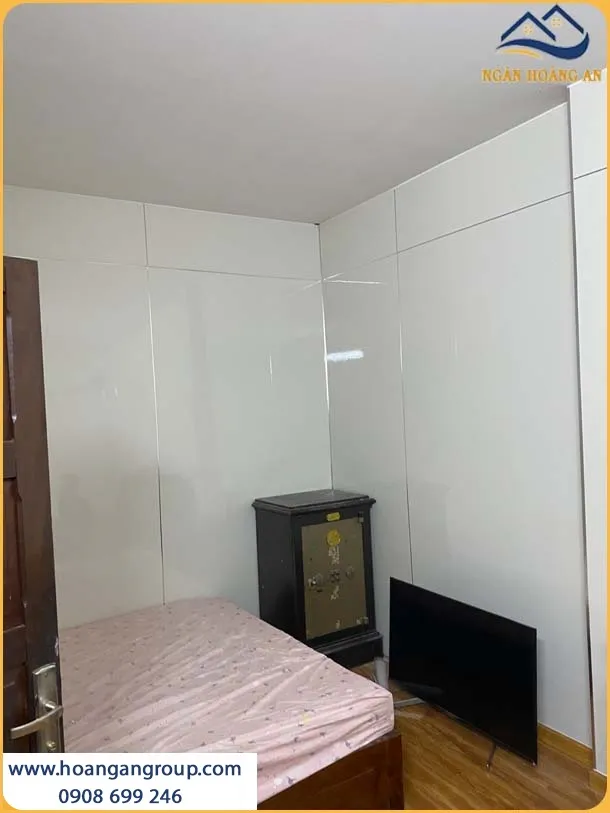 Ốp Tường Tấm Nhựa PVC Trắng Trơn Thi Công Nhanh, Ít Bảo Trì