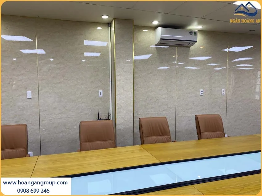 Thi Công Ốp Tường Tấm PVC Nhựa Giả Đá Sang Trọng Cho Không Gian Thi Công Ốp Tường Tấm PVC Nhựa Giả Đá Sang Trọng Cho Không Gian