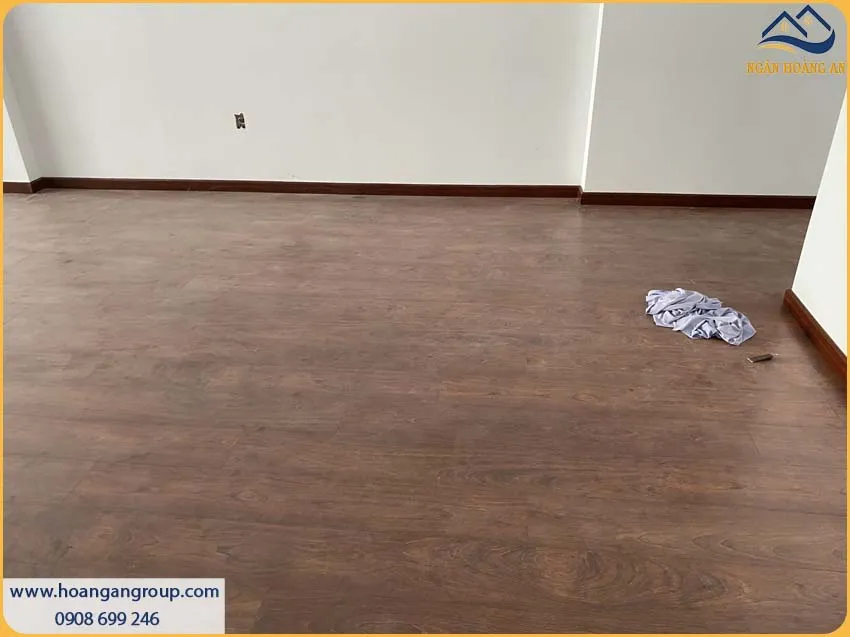 Sàn Gỗ Công Nghiệp Binyl Có Khả Năng Chống Trơn Trượt, Chống Trầy Xước