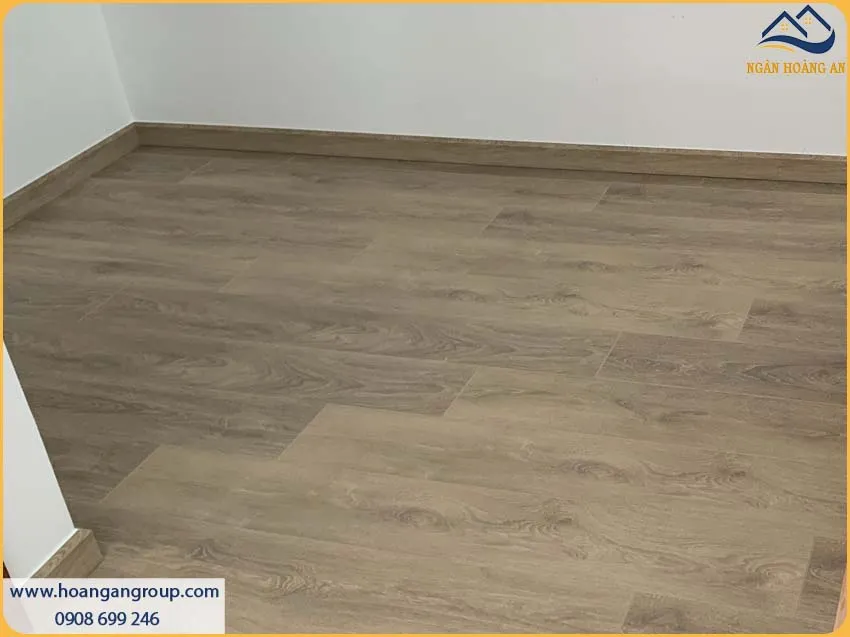 Căn Hộ Thi Công Bằng Sàn Gỗ Công Nghiệp Binyl Chống Nước 100 Giờ Căn Hộ Thi Công Bằng Sàn Gỗ Công Nghiệp Binyl Chống Nước 100 Giờ