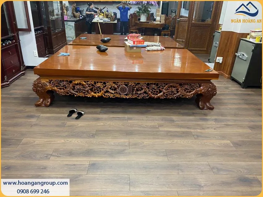 Sàn Nhà Được Lắp Đặt Bởi Sàn Gỗ Công Nghiệp Binyl Độc Đáo Sàn Nhà Được Lắp Đặt Bởi Sàn Gỗ Công Nghiệp Binyl Độc Đáo