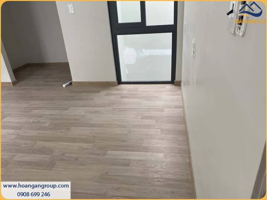 Khách Hàng Rất Tin Dùng Sàn Gỗ Công Nghiệp Binyl Cốt Trắng 8mm