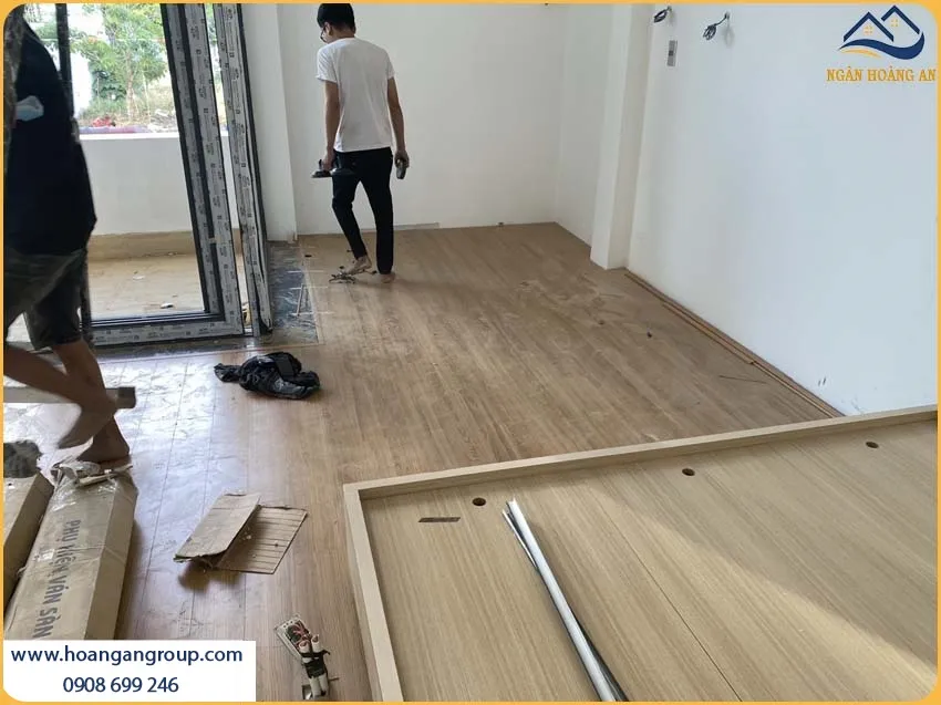 Ngân Hoàng An – Đơn Vị Lắp Đặt Sàn Gỗ Công Nghiệp Kosmos Hàng Đầu TPHCM
