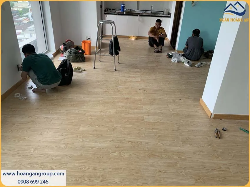 Sàn Gỗ Công Nghiệp Kosmos Có Khả Năng Chống Trơn Trượt, Chống Ẩm Móc