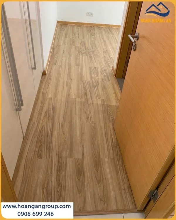 Sàn Nhựa Dán Keo THFLoor Có Khả Năng Chống Trơn Trượt, Chống Ẩm Móc Sàn Nhựa Dán Keo THFLoor Có Khả Năng Chống Trơn Trượt, Chống Ẩm Móc