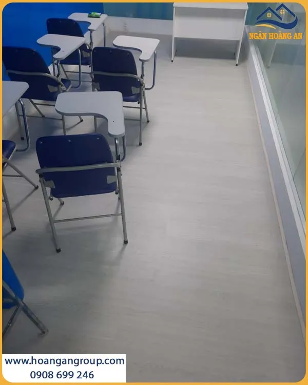 Thi Công Sàn Nhựa Hèm Khóa Glotex 471 Cho Trường Học Tại TPHCM