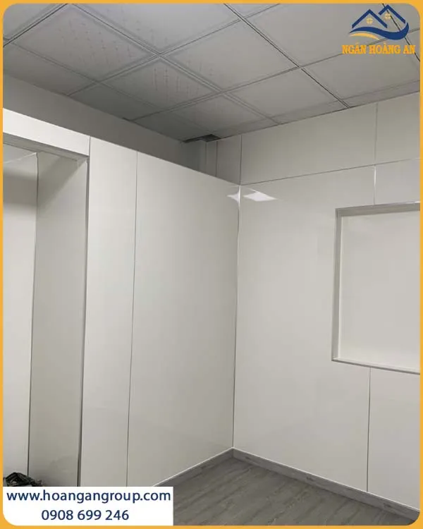Phòng Ngủ Hiện Đại Hơn Với Tấm Ốp Tường PVC Giả Đá