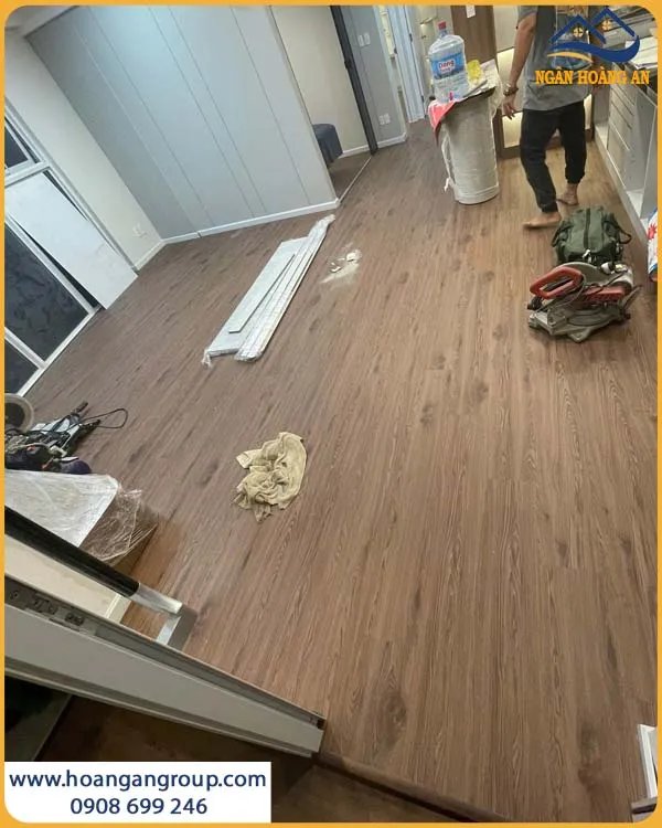 Lót Sàn SPA Bằng Sàn Dán Keo MsFloor 33303 Tại Tân Mỹ