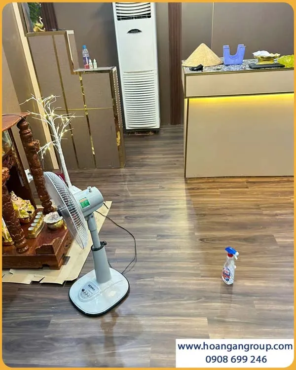 Cận Cảnh Bề Mặt Sàn THFloor W302-1 Sau Khi Hoàn Thiện