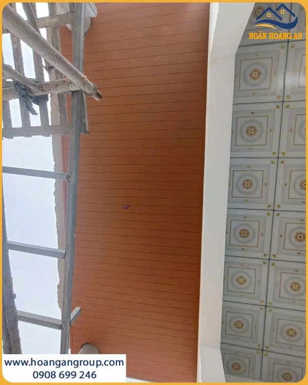 Cận Cảnh Gỗ Nhựa ASA Kosmos OP113X16 Sau Thi Công