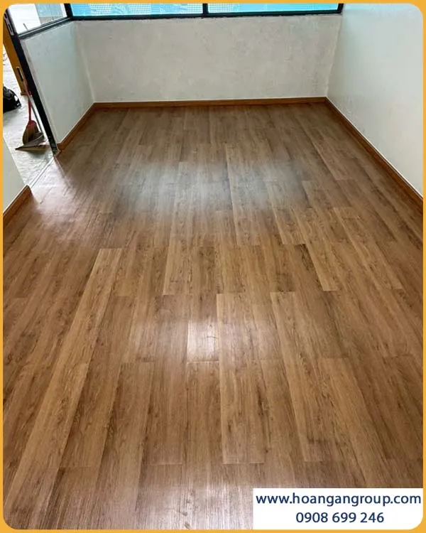Cận Cảnh Vân Sàn Nhựa Dán Keo MsFloor 22007 Trong Thực Tế