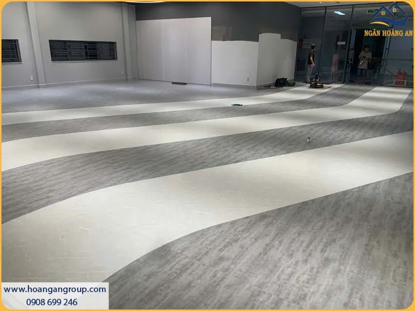 Tăng Tính Thẩm Mỹ Cho Trụ Sở Công Ty Với Sàn Nhựa Dán Keo Tăng Tính Thẩm Mỹ Cho Trụ Sở Công Ty Với Sàn Nhựa Dán Keo