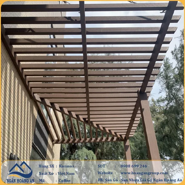 Thi Công Giàn Hoa Pergola Gỗ Nhựa Ngoài Trời Kosmos Tại Quận 12 TPHCM Thi Công Giàn Hoa Pergola Gỗ Nhựa Ngoài Trời Kosmos Tại Quận 12 TPHCM